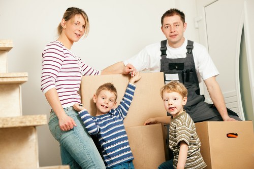 Flexible West Kensington van moving service for small and medium jobs