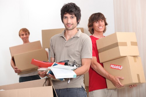 Packing and loading service for a flat move in West Kensington