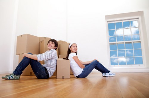 Local moving team navigating West Kensington access challenges
