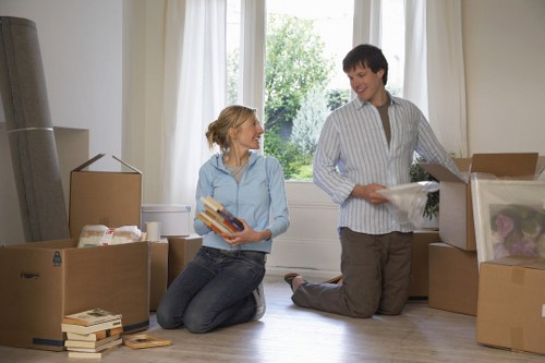Truck hire service for furniture and boxes in West Kensington
