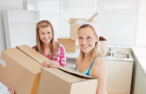 Booking and payment terms for a UK moving service